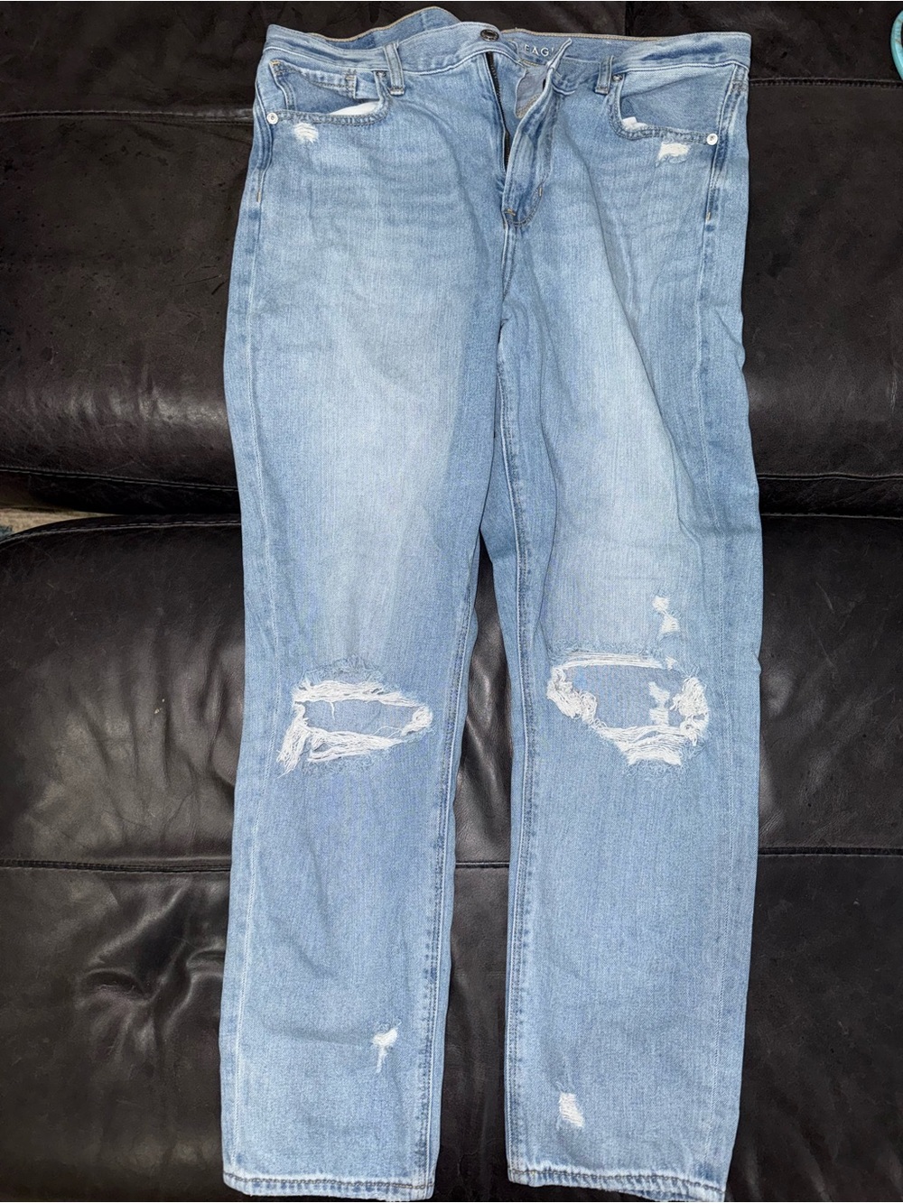 American Eagle Outfitters Light Blue Distressed Relaxed Jeans